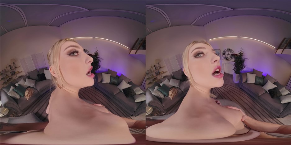 RealJamVR - Slutty Blonde Wants to Play - Sylvia Buntarka (Oculus Go 4K) - pornevening.com